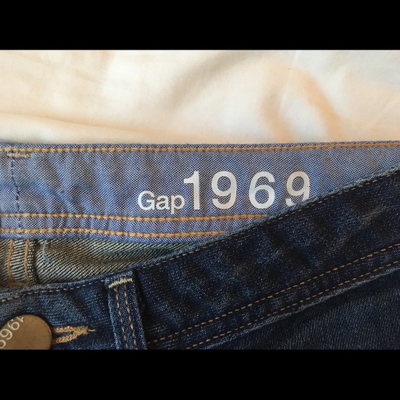 EUC Gap 1969 Real Straight Jeans - Picture 4 of 4